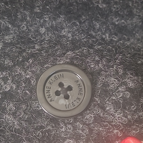 Anne Klein coat - Picture 4 of 9